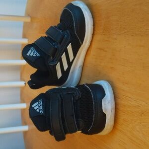 Adidas | toddler sneakers